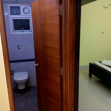 钦奈The Posh Residency, Ecr住宿加早餐旅馆 外观 照片